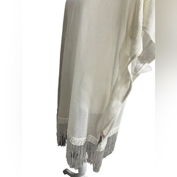 VICTORIA'S SECRET Shimmer swim cover up with fringe medium cream knit oversized - Picture 2 of 10